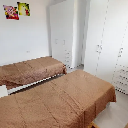 Modern 3-bedroom * Pietà