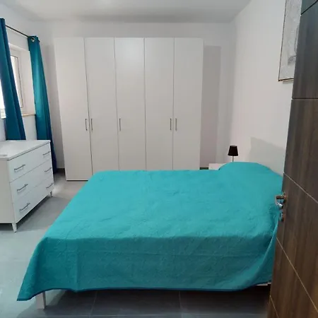 아파트 Modern 3-bedroom