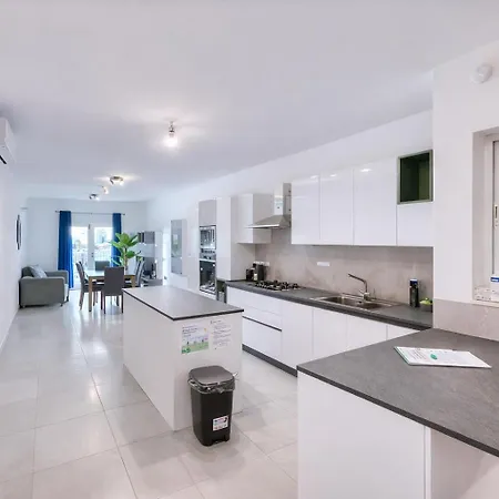 Modern 3-bedroom Apartment