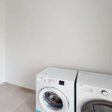 Апартаменты Modern 3-bedroom