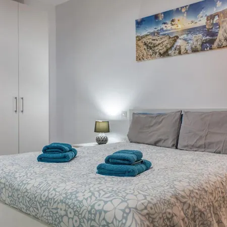 Modern 3-bedroom Διαμέρισμα Pietà