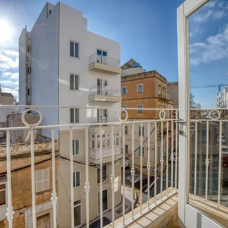 Modern 3-bedroom Διαμέρισμα Pietà