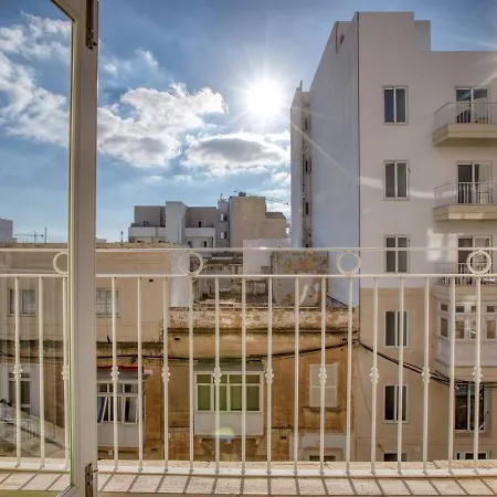 Διαμέρισμα Modern 3-bedroom