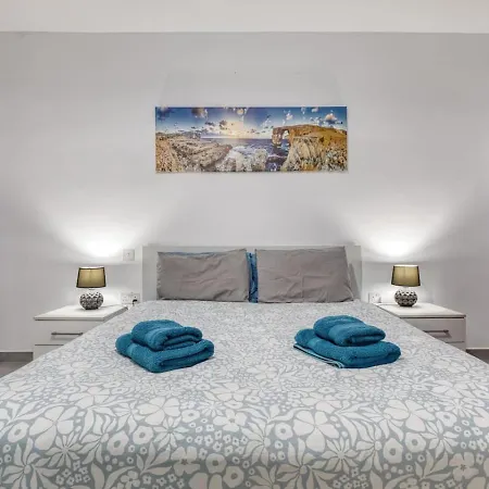 Modern 3-bedroom Διαμέρισμα