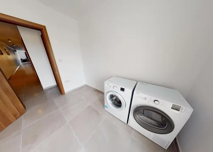 アパート Modern 3-bedroom