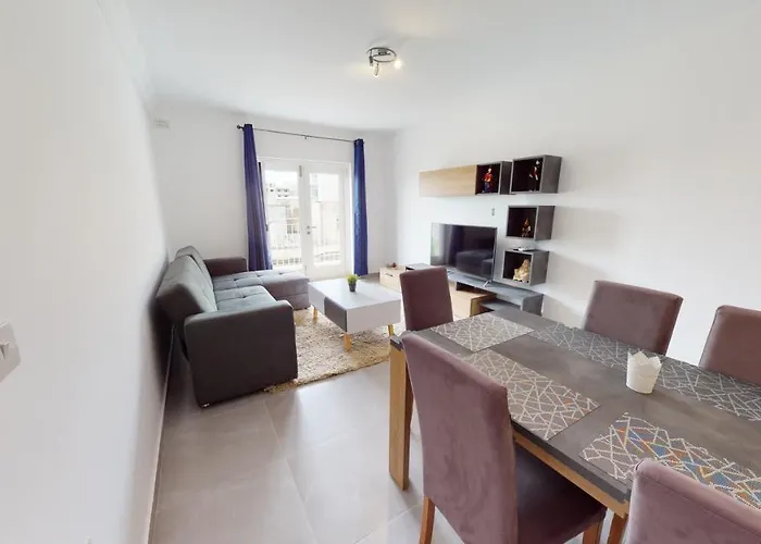 アパート Modern 3-bedroom Pietà