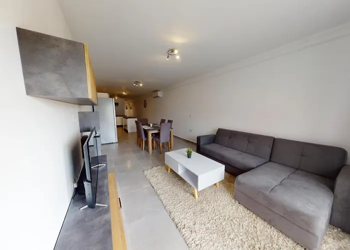 Modern 3-bedroom アパート Pietà