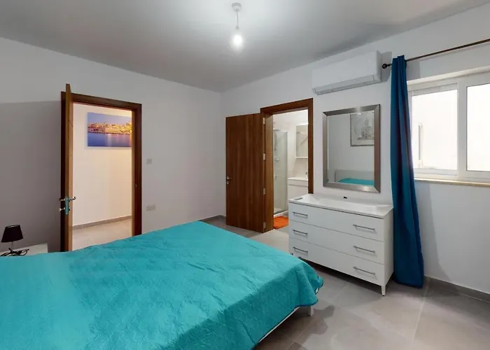 Modern 3-bedroom Pietà