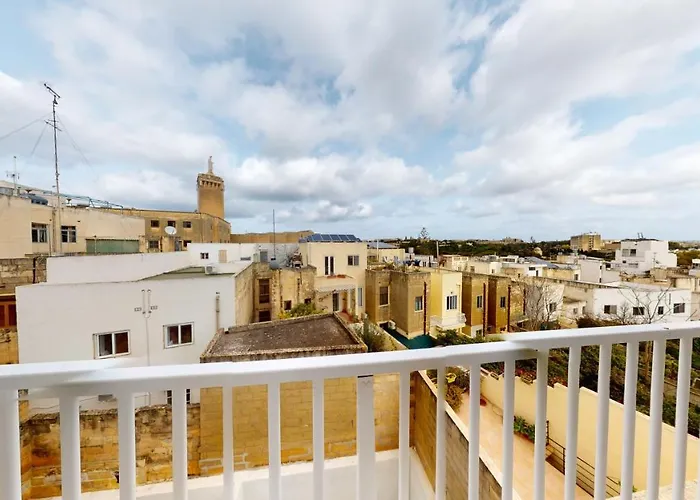 Modern 3-bedroom アパート Pietà