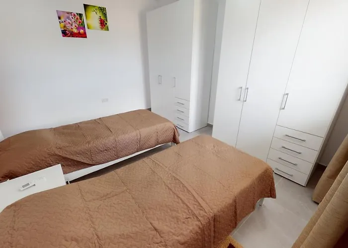 Modern 3-bedroom * Pietà