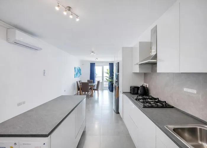 Modern 3-bedroom Апартаменты