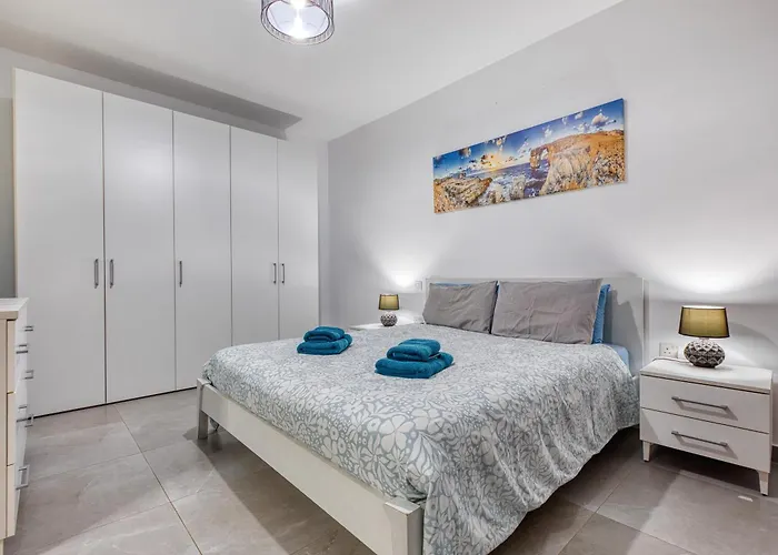 Modern 3-bedroom * Pieta